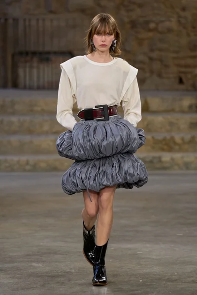 Look 50